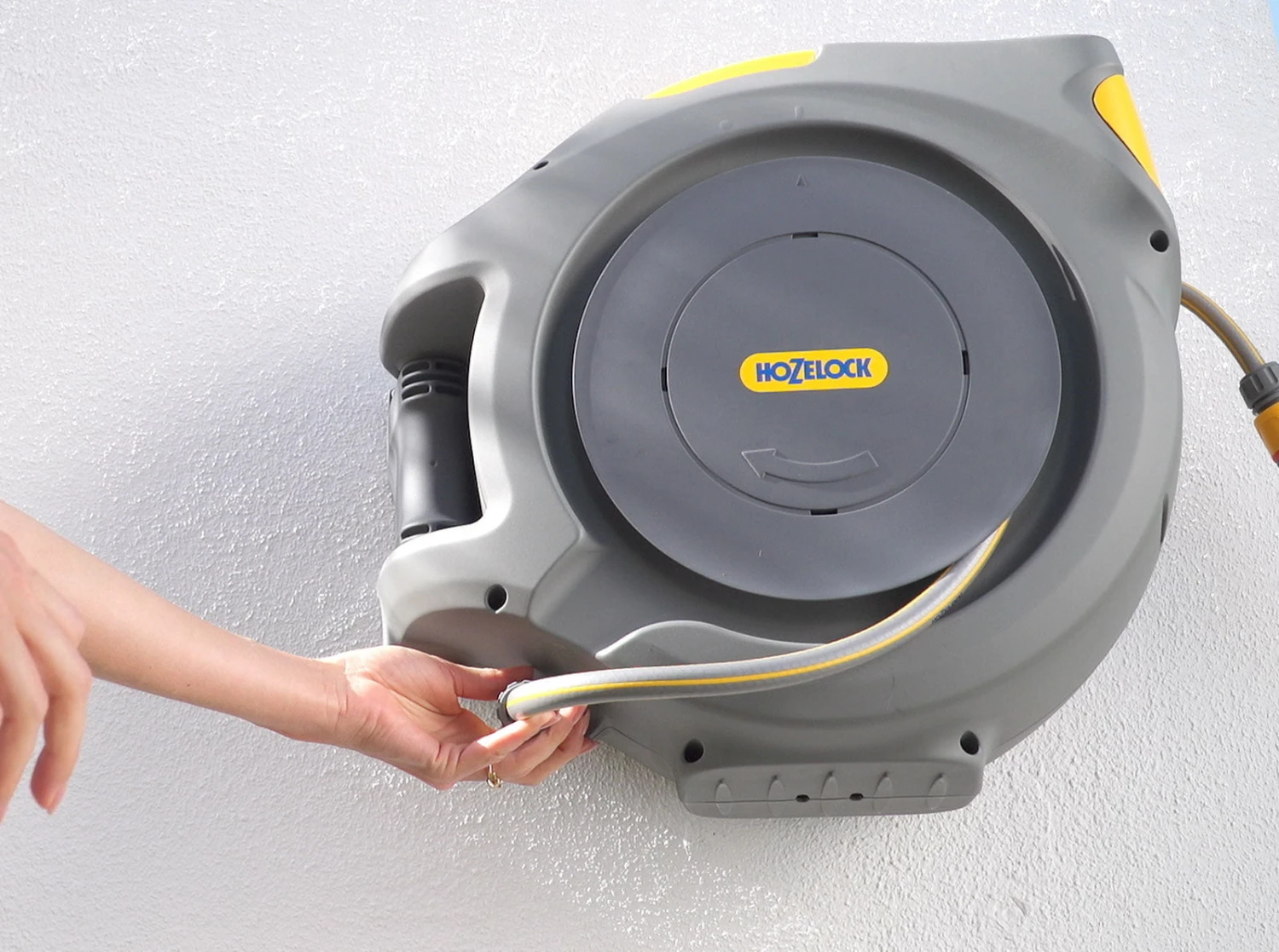 Hozelock Auto Reel 30m - 2403 6 Hozelock Auto Reel 30m - 2403 - Image 4