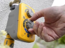 Hozelock Sensor Controller Plus - 2214 -Irrigation Tool Store hozelock water timer hozelock sensor controller plus 2214 10044550725