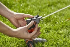 Gardena Comfort Impulse Sprinkler On Spike - 8141 -Irrigation Tool Store lawn sprinklers gardena comfort impulse sprinkler on spike 8141 35441652629670