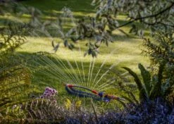 Hozelock AquaSave Rectangular Sprinkler Pro 350M² L -Irrigation Tool Store lawn sprinklers hozelock aquasave rectangular sprinkler pro 350m l 36173740572838