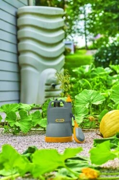 Hozelock FlowMax 2200 Water Butt Pump - 7612 -Irrigation Tool Store water butt pumps low pressure hozelock flowmax 2200 water butt pump 7612 33596919480486